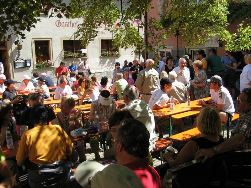 Weinfest-Tafel